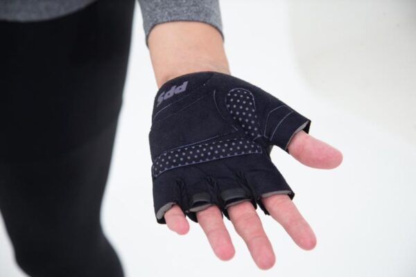 CR - GUANTE CORTO BIKE/GYM